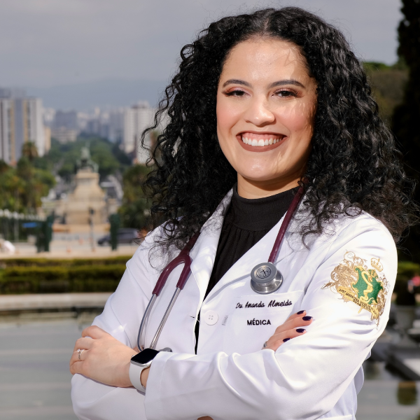 AMANDA ALMEIDA MONTEIRO