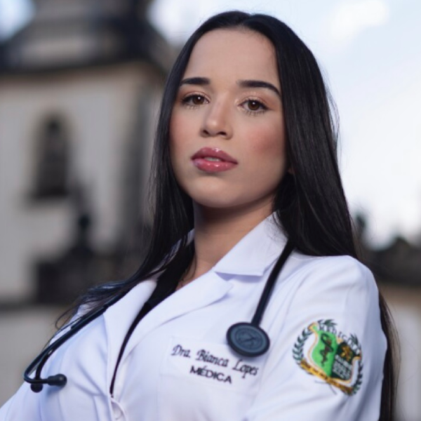 BIANCA LOPES BARROS